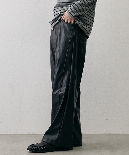 Shoowtime（ショウタイム）の「Loose Straight Wide Leather Pants / ルーズストレート ワイドフェイクレザーパンツ（その他パンツ・メンズ・ブラック・X-LARGE/LARGE/MEDIUM）」の5枚目の写真