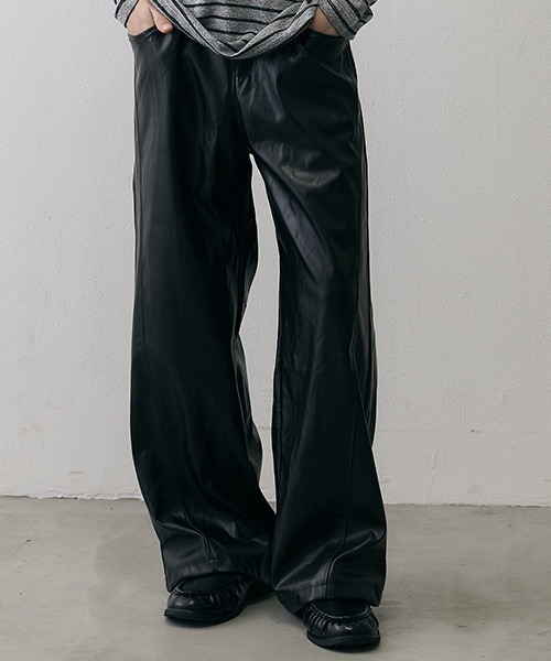 Shoowtime（ショウタイム）の「Loose Straight Wide Leather Pants / ルーズストレート ワイドフェイクレザーパンツ（その他パンツ・メンズ・ブラック・X-LARGE/LARGE/MEDIUM）」の7枚目の写真