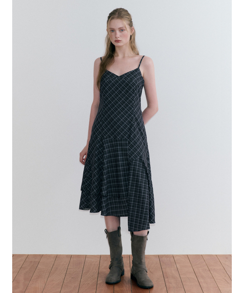 ETMON（エトモン）の「チェック アシンメトリースリップドレス ブラック（ワンピース・レディース・その他・SMALL/MEDIUM）」の2枚目の写真
