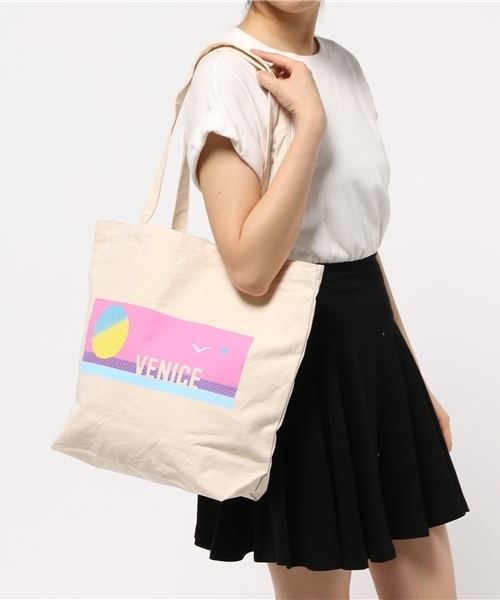 LBC(エルビーシー)の「シティートートバッグ (トートバッグ・レディース・レッド系その他/オレンジ/ロイヤルブルー・ONE SIZE)」の9枚目の写真