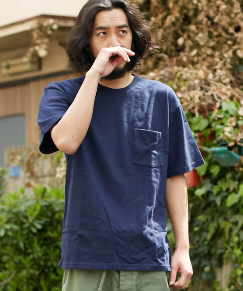 Velva Sheen（ベルバシーン）の「VELVA SHEEN ヴェルバ シーン 別注 ビックシルエット 半袖 ポケット Tシャツ（Tシャツ/カットソー・メンズ・ネイビー/キャメル/ホワイト・MEDIUM/SMALL/LARGE）」の3枚目の写真