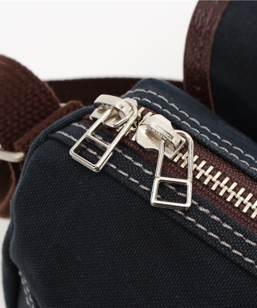 Butler Verner Sails（バトラーヴァーナーセイルス）の「Butler Verner Sails/バトラーバーナーセイルズ　10号パラフィンフラップショルダー　（ショルダーバッグ・レディース・ネイビー/ベージュ/キャメル/レッド・FREE）」の10枚目の写真