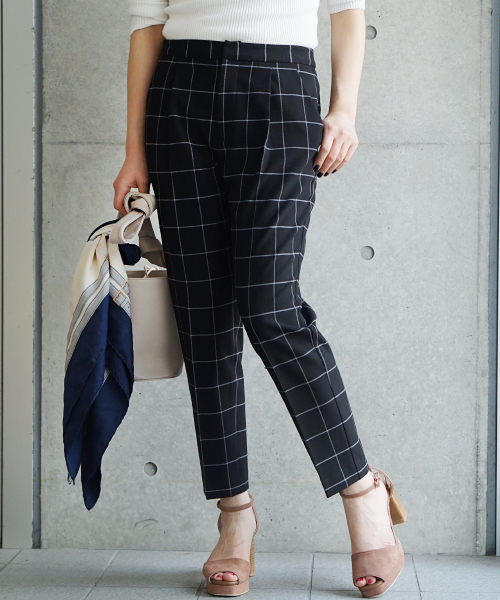laboratory work(ラボラトリーワーク)の「ツイルウインドペンチェックテーパードパンツ(その他パンツ・レディース・グレー系その他/オフホワイト/ブラック系その他/ブラック系その他2/グレー/ブラック・MEDIUM/SMALL)」の20枚目の写真