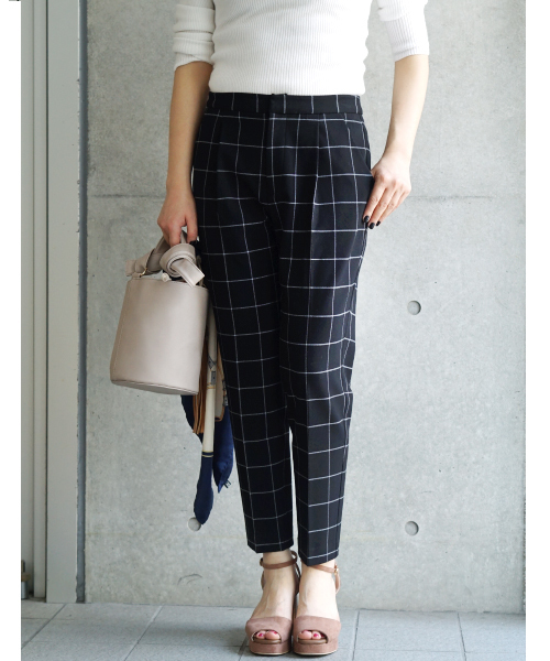 laboratory work(ラボラトリーワーク)の「ツイルウインドペンチェックテーパードパンツ(その他パンツ・レディース・グレー系その他/オフホワイト/ブラック系その他/ブラック系その他2/グレー/ブラック・MEDIUM/SMALL)」の21枚目の写真