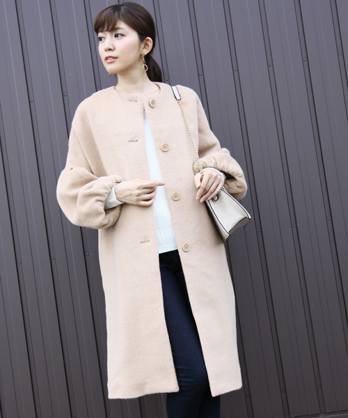 rps（アールピーエス）の「ボリューム袖ノーカラーコート（ノーカラージャケット・レディース・チャコールグレー/杢グレー/キャメル/ピンクベージュ・M）」の3枚目の写真