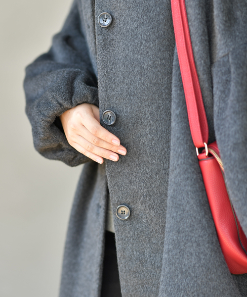 rps（アールピーエス）の「ボリューム袖ノーカラーコート（ノーカラージャケット・レディース・チャコールグレー/杢グレー/キャメル/ピンクベージュ・M）」の22枚目の写真