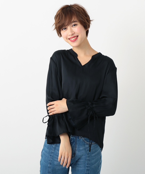 UNRELISH（アンレリッシュ）の「サテン袖リボンブラウス（シャツ/ブラウス・レディース・ピンク/アイボリー/ブラック・MEDIUM）」の3枚目の写真