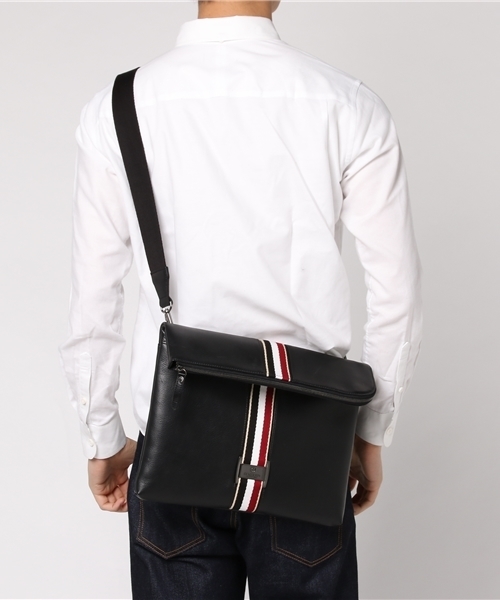 BLACK LABEL CRESTBRIDGE（ブラックレーベル・クレストブリッジ）の「レザーストライプクラッチ（クラッチバッグ・メンズ・ブラック・X）」の9枚目の写真