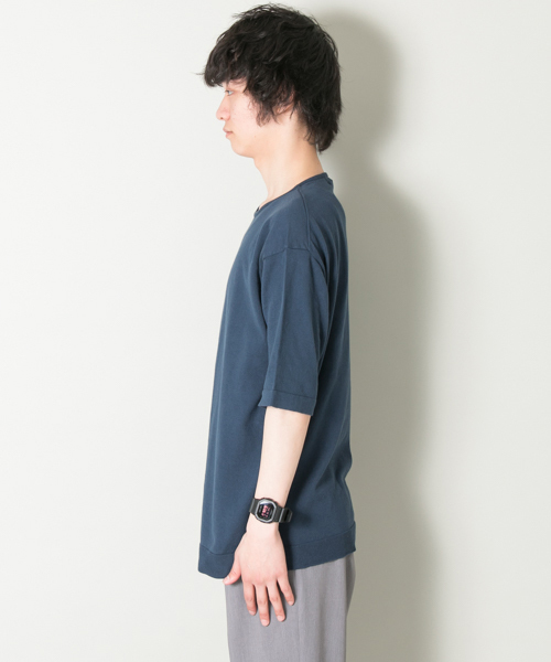 URBAN RESEARCH（アーバンリサーチ）の「UR コットン/ソロテックスニットTEE（Tシャツ/カットソー・メンズ・ホワイト/グリーン/オレンジ系その他/ブラック/グレー系その他・MEDIUM/LARGE）」の7枚目の写真