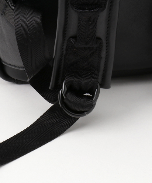 Focused Space(フォーカスドスペース)の「THE HOLSTER LEATHER BACKPACK レザーバックパック デイパック(バックパック/リュック・メンズ・ブラウン/バーガンディー/ブラック・ONE SIZE)」の5枚目の写真