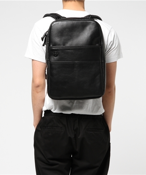 Focused Space(フォーカスドスペース)の「THE HOLSTER LEATHER BACKPACK レザーバックパック デイパック(バックパック/リュック・メンズ・ブラウン/バーガンディー/ブラック・ONE SIZE)」の8枚目の写真