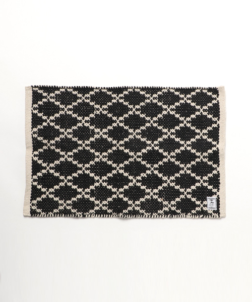 チャイハネ（チャイハネ）の「【チャイハネ】ジオメトリックラグマット 45×65cm（ラグ/マット・レディース・ターコイズブルー/ブラック/レッド/ピンク/ホワイト/ネイビー/イエロー/ベージュ/オレンジ・FREE）」の13枚目の写真