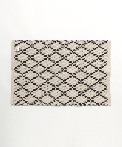 チャイハネ（チャイハネ）の「【チャイハネ】ジオメトリックラグマット 45×65cm（ラグ/マット・レディース・ターコイズブルー/ブラック/レッド/ピンク/ホワイト/ネイビー/イエロー/ベージュ/オレンジ・FREE）」の20枚目の写真