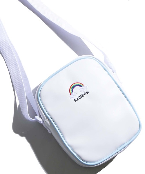 WEGO（ウィゴー）の「WEGO/ボックスミニショルダーバッグ（ショルダーバッグ・レディース・ブラック/レッド/サックスブルー/ピンク/マルチ/その他1/その他2/シルバー/ホワイト/ブラック系その他/イエロー/レッド系その他・FREE）」の2枚目の写真