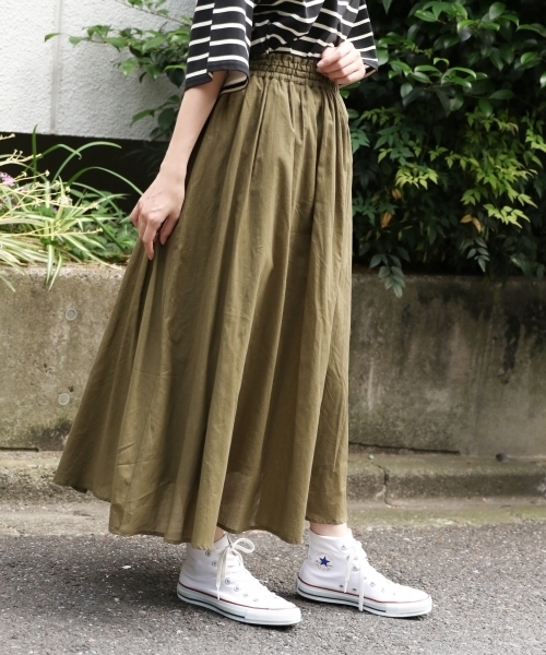 LOWRYS FARM(ローリーズファーム)の「コットンボイルギャザースカート 802015(スカート・レディース・ベージュ/カーキ/グリーン系その他/パープル/チェック・FREE)」の3枚目の写真