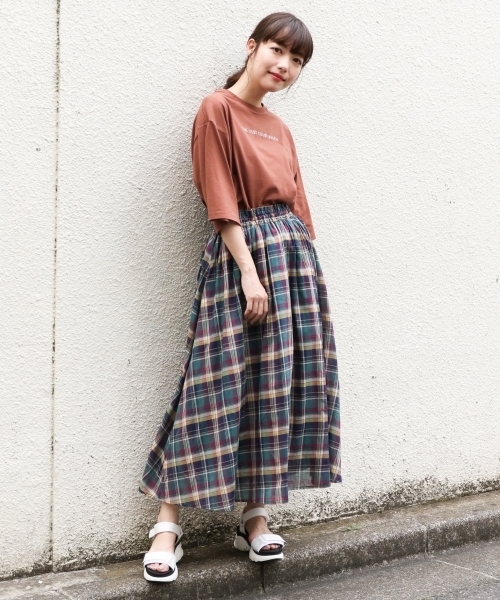 LOWRYS FARM(ローリーズファーム)の「コットンボイルギャザースカート 802015(スカート・レディース・ベージュ/カーキ/グリーン系その他/パープル/チェック・FREE)」の14枚目の写真