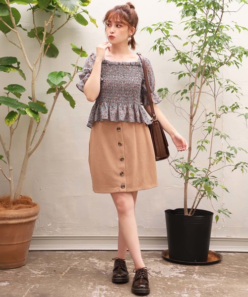 one after another NICE CLAUP(ワンアフターアナザーナイスクラップ)の「シャーリングうしろクロストップス(シャツ/ブラウス・レディース・アイボリー/ベージュ系その他/ブルー系その他/ピンク/チェック・FREE)」の15枚目の写真