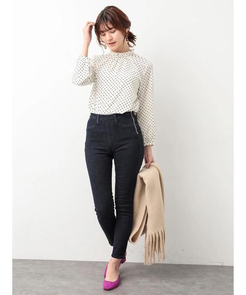 YECCA VECCA（イェッカヴェッカ）の「・フリルドットハイネックブラウス（シャツ/ブラウス・レディース・ホワイト/ブラック/キャメル・FREE）」の6枚目の写真