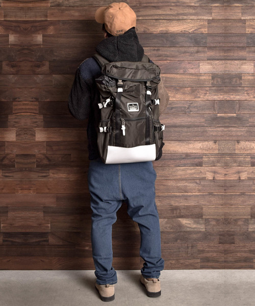 MAKAVELIC(マキャベリック)の「【62】【it】【MAKAVELIC】SIERRA DOUBLE BELT BACKPACK【MEDIUM】(バックパック/リュック・メンズ・カーキ/ダークグリーン/ネイビー・FREE)」の14枚目の写真