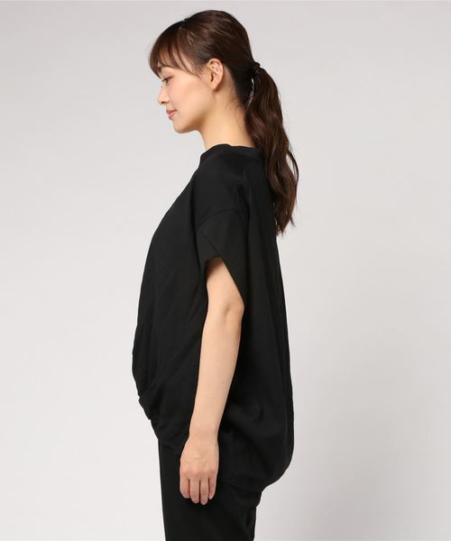 TRUDEA（トルディア）の「麻調タックシャツブラウス（シャツ/ブラウス・レディース・ホワイト/ブラック/ベージュ/ネイビー/カーキ・MEDIUM）」の7枚目の写真