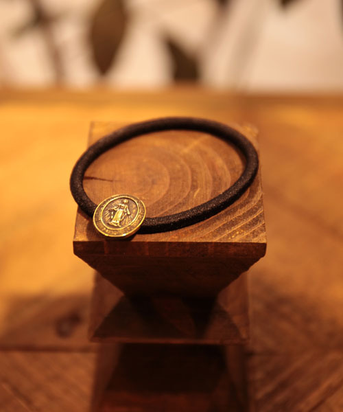 amp japan(アンプジャパン)の「Mary Hair Ornament(マリー ヘア オーナメント/ヘアゴム)(ヘアゴム・メンズ・アンティークゴールド・FREE)」の1枚目の写真