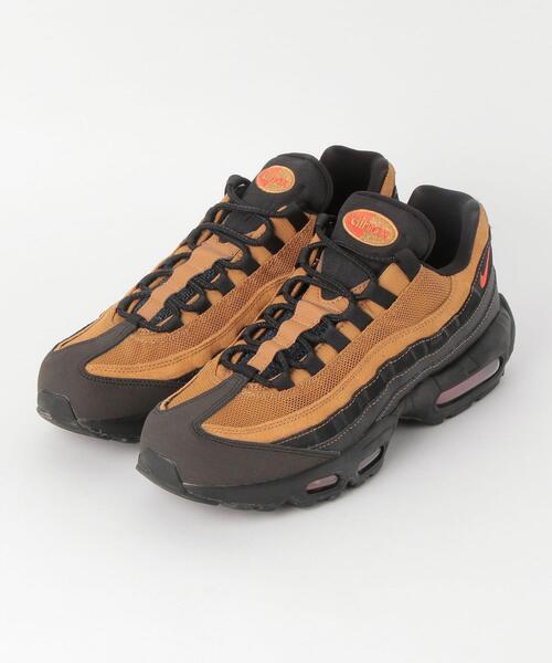 NIKE（ナイキ）の「［ナイキ］SC★NIKE エアマックス95 ESS / AIRMAX95 / スニーカー（スニーカー・メンズ・ブラウン/シルバー/ブラック・26.5cm/26cm/28cm/27.5cm/27cm）」の4枚目の写真