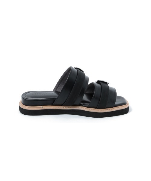 PAGEBOY（ページボーイ）の「シルバーWバックルサンダル（サンダル・レディース・ブラック/オフホワイト・MEDIUM/LARGE）」の4枚目の写真