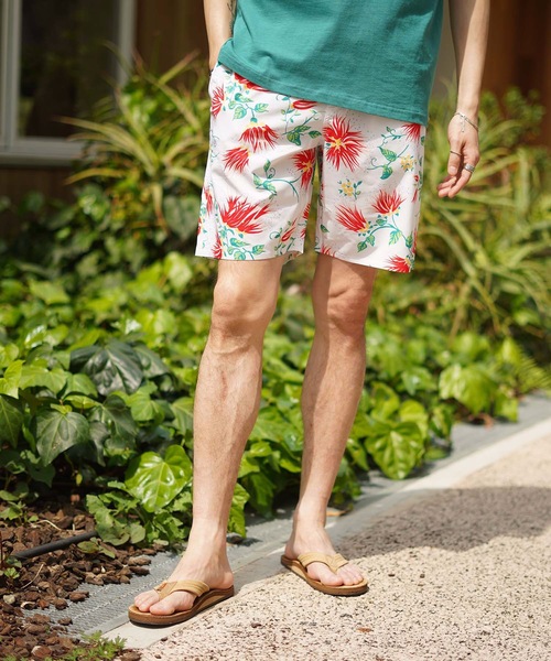 roial（ロイアル）の「R901MCO03E / ROIAL（ロイアル）花柄2WAY水着&ショートパンツ（水着・メンズ・ホワイト/ネイビー・SMALL/MEDIUM/LARGE）」の10枚目の写真