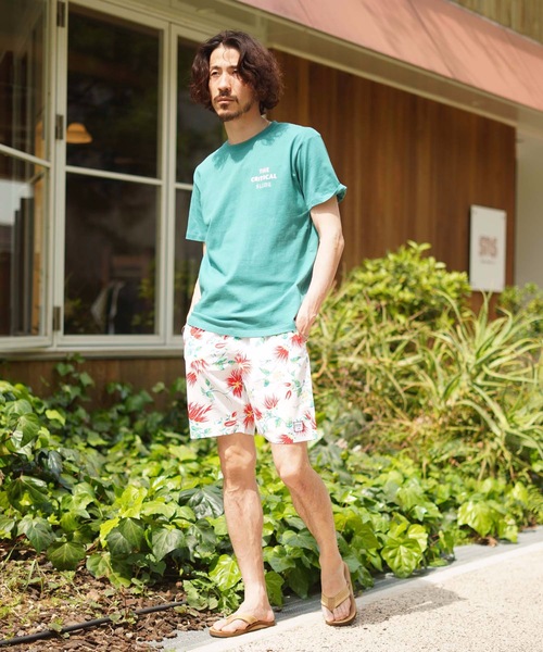 roial（ロイアル）の「R901MCO03E / ROIAL（ロイアル）花柄2WAY水着&ショートパンツ（水着・メンズ・ホワイト/ネイビー・SMALL/MEDIUM/LARGE）」の8枚目の写真