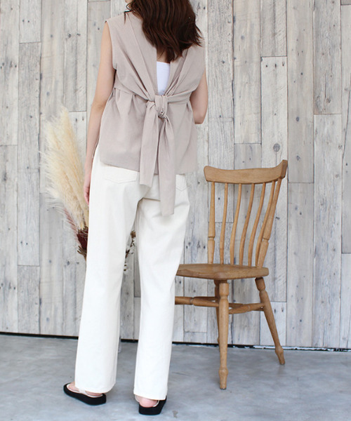 MODE ROBE（モードローブ）の「バックリボンノースリーブ（Tシャツ/カットソー・レディース・ブラック/ベージュ・FREE）」の10枚目の写真