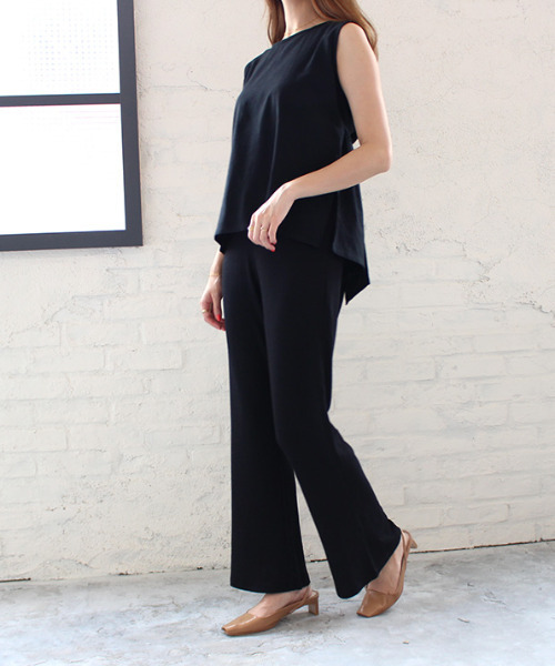 MODE ROBE（モードローブ）の「バックリボンノースリーブ（Tシャツ/カットソー・レディース・ブラック/ベージュ・FREE）」の12枚目の写真