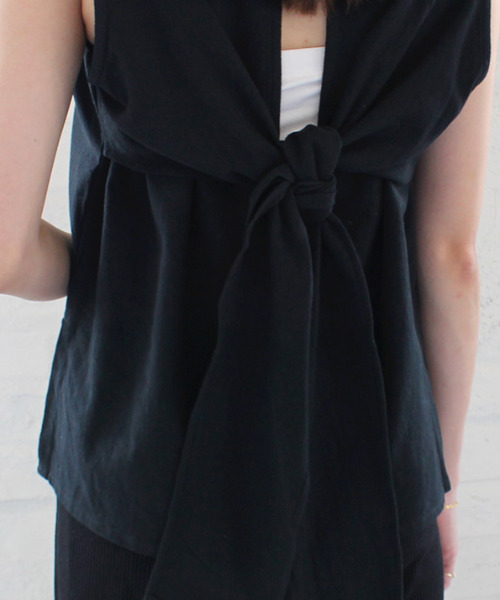 MODE ROBE（モードローブ）の「バックリボンノースリーブ（Tシャツ/カットソー・レディース・ブラック/ベージュ・FREE）」の15枚目の写真