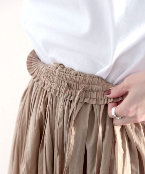 classicalelf（クラシカルエルフ）の「綿100％　風まとう、たっぷりフレアマキシスカート（スカート・レディース・ベージュ/ブラウン/ライトグリーン/ラベンダー/チャコール/イエロー・MEDIUM/X-LARGE）」の21枚目の写真