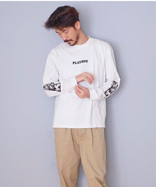PLAYBOY(プレイボーイ)の「【PLAY BOY/プレイボーイ】プリントロンT 転写フォトロンT 袖プリント(Tシャツ/カットソー・メンズ・ホワイト/ブラック/ベージュ・MEDIUM/LARGE/X-LARGE)」の2枚目の写真