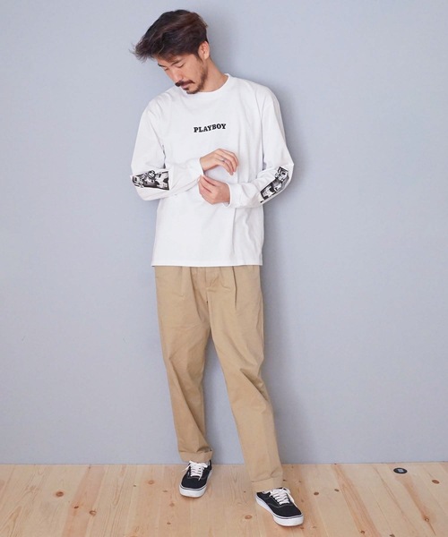 PLAYBOY(プレイボーイ)の「【PLAY BOY/プレイボーイ】プリントロンT 転写フォトロンT 袖プリント(Tシャツ/カットソー・メンズ・ホワイト/ブラック/ベージュ・MEDIUM/LARGE/X-LARGE)」の9枚目の写真