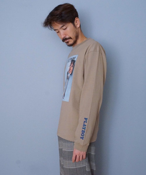 PLAYBOY(プレイボーイ)の「【PLAY BOY/プレイボーイ】プリントロンT 転写フォトロンT 袖プリント(Tシャツ/カットソー・メンズ・ホワイト/ブラック/ベージュ・MEDIUM/LARGE/X-LARGE)」の13枚目の写真