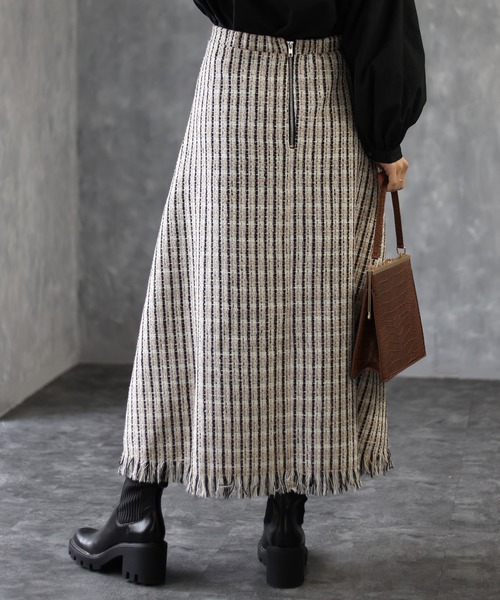 deux amour(ドゥーザムール)の「ツイードフレアスカート(スカート・レディース・ホワイト/ベージュ・MEDIUM)」の14枚目の写真