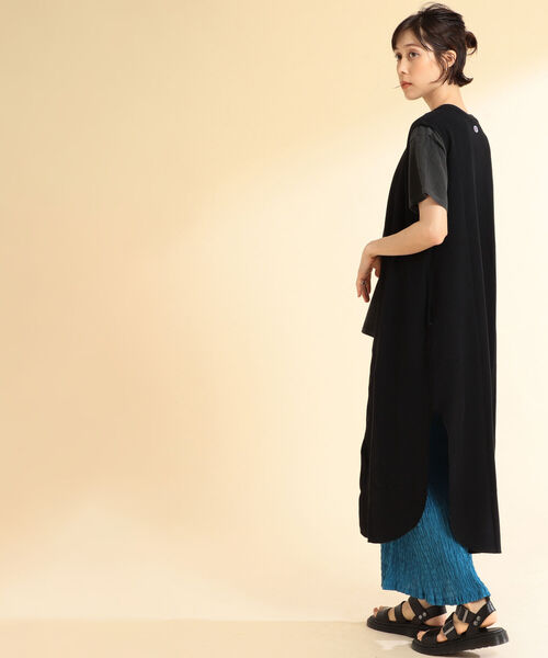 Ray BEAMS（レイビームス）の「Champion × Ray BEAMS / 別注 ノーカラー ワンピース（ワンピース・レディース・ブラウン系その他5/ライトグレー/ブラック・ONE SIZE）」の7枚目の写真