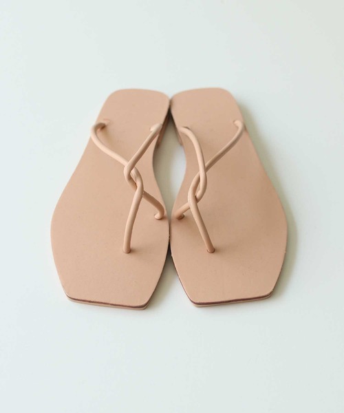 CANAL JEAN（キャナルジーン）の「via j(ヴィアジェイ) クロス紐ペタサンダル（サンダル・レディース・ホワイト/ブラック/ベージュ/イエロー/オレンジ・38/39/37）」の6枚目の写真