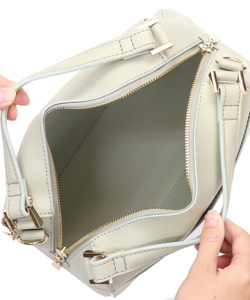 T・S・L(ティーエスエル)の「かまぼこ型2wayミニボストンバッグ(ボストンバッグ・レディース・ブラック/アイボリー/ミント/ピンクベージュ・FREE)」の6枚目の写真