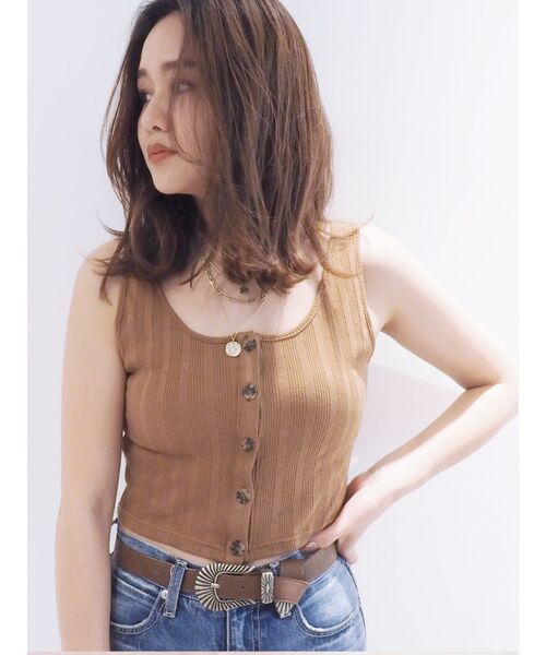 EVRIS（エヴリス）の「フロントボタンショートタンク（タンクトップ・レディース・ホワイト/グリーン/ブラック/ブラウン・FREE）」の4枚目の写真