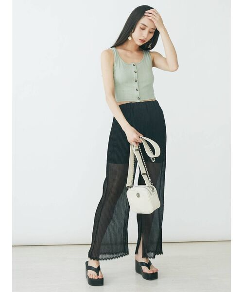 EVRIS（エヴリス）の「フロントボタンショートタンク（タンクトップ・レディース・ホワイト/グリーン/ブラック/ブラウン・FREE）」の18枚目の写真