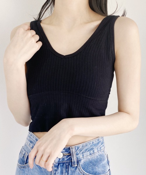 CLEA（クレア）の「カップ付きVネックリブタンク（タンクトップ・レディース・ホワイト/ブラック/ミント・FREE）」の3枚目の写真