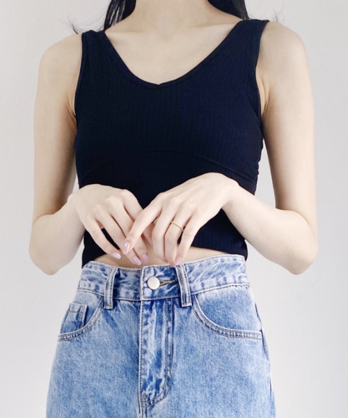 CLEA（クレア）の「カップ付きVネックリブタンク（タンクトップ・レディース・ホワイト/ブラック/ミント・FREE）」の5枚目の写真