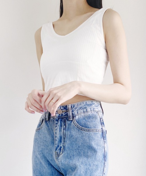 CLEA（クレア）の「カップ付きVネックリブタンク（タンクトップ・レディース・ホワイト/ブラック/ミント・FREE）」の7枚目の写真