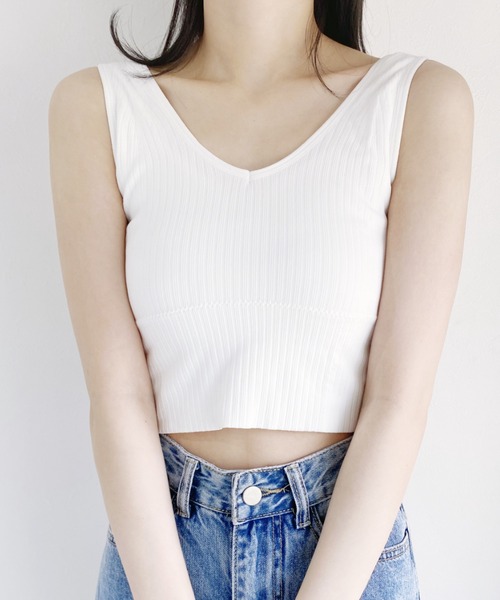 CLEA（クレア）の「カップ付きVネックリブタンク（タンクトップ・レディース・ホワイト/ブラック/ミント・FREE）」の4枚目の写真