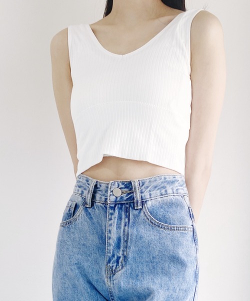 CLEA（クレア）の「カップ付きVネックリブタンク（タンクトップ・レディース・ホワイト/ブラック/ミント・FREE）」の9枚目の写真