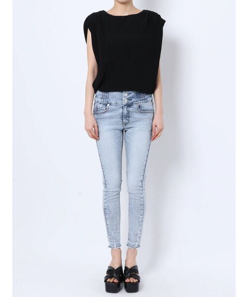 EMODA（エモダ）の「プリーツボックスタンクトップ（Tシャツ/カットソー・レディース・ベージュ/イエロー/ブルー/ブラック・FREE）」の13枚目の写真