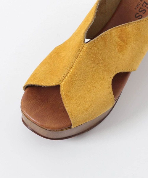 eness（エネス）の「ENESS　別注スエードサボサンダル（サンダル・レディース・ベージュ系その他/イエロー系その他・38/37）」の18枚目の写真
