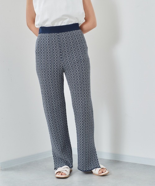 cepo(セポ)の「ジャガードニット イージーパンツ(その他パンツ・レディース・ベージュ/ネイビー・M)」の2枚目の写真